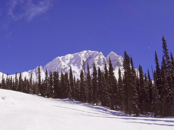 paisaje-alpino-invierno-Canada-montaña