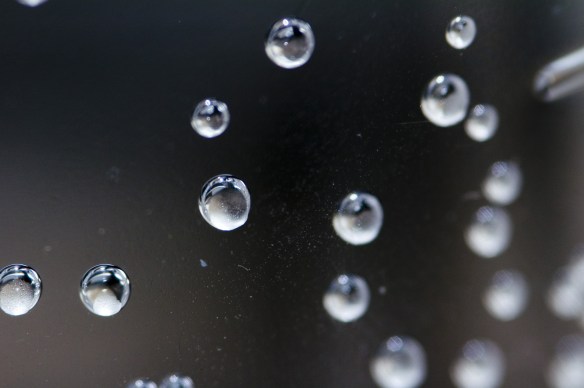 droplets-2-1198370-1918x1275